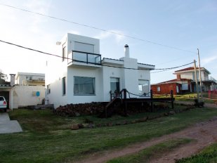 Casa Aiuni