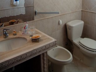 Casa Aiuni